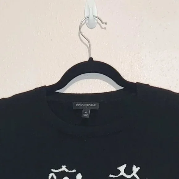 Banana Republic Black Sweater With Print Size Medium - Picture 4 of 6